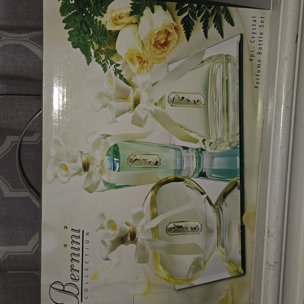 Bernini Glass Perfume Bottle Set